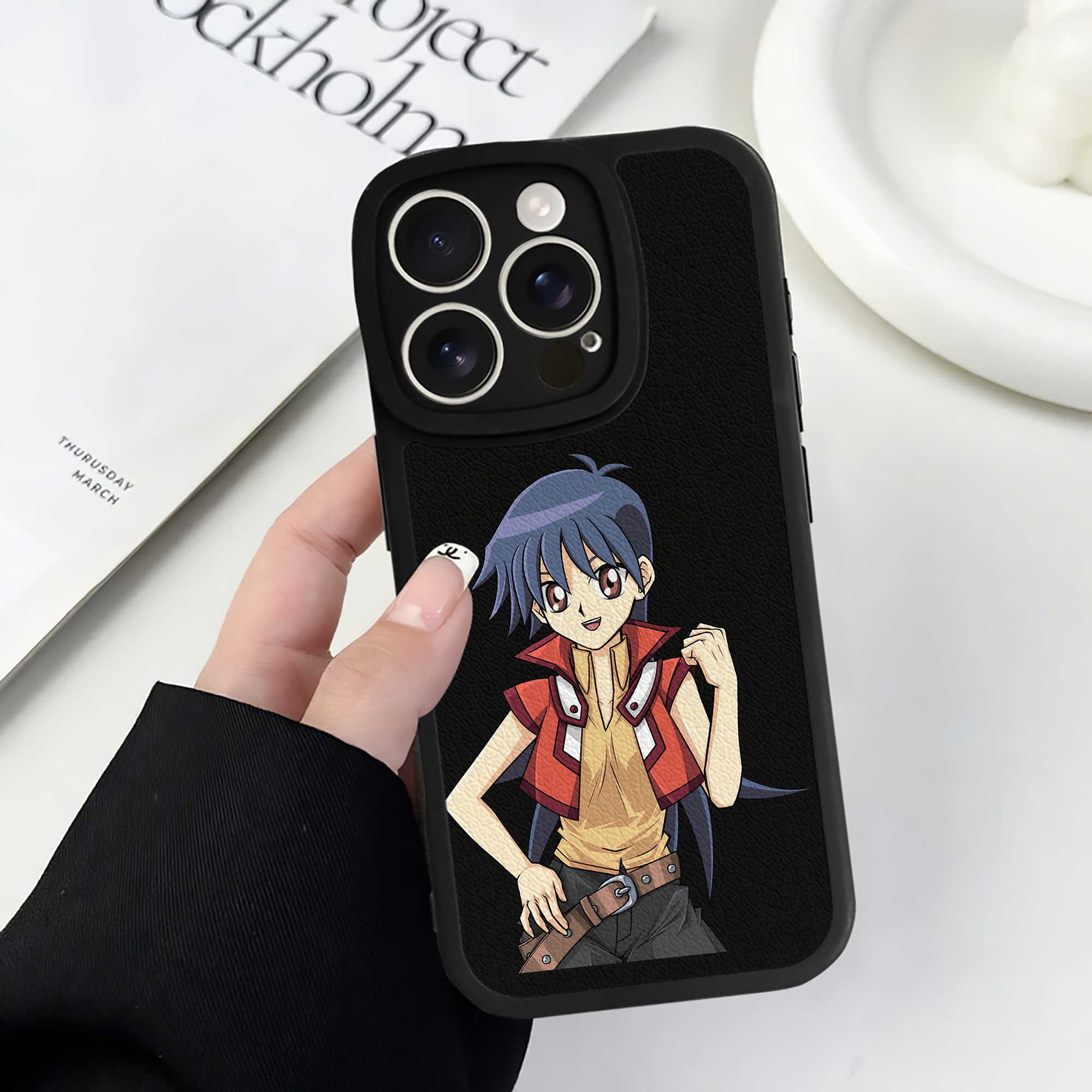 遊☆戯☆王 Yu-Gi-Oh! 【iPhone 16シリーズ対応】シリコンスマホケース（レザー調） 材質：シリコン